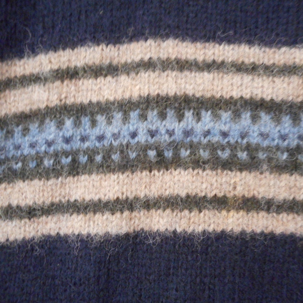 J. Crew Navy Blue/Beige 100% Wool Sweater Size XL - Picture 5 of 6